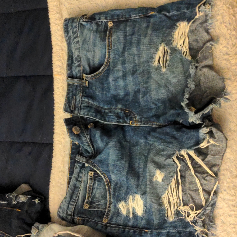 Tom girl midi distressed shorts